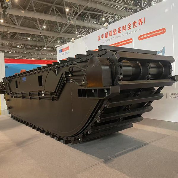 Indonesian customer ordered HX220 fully floating amphibious excavator chassis