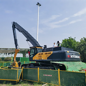 Bras de battage de pieux sur mesure pour pelle hydraulique Hyundai 600PD | Flèche de marteau vibrant robuste pour la construction de fondations