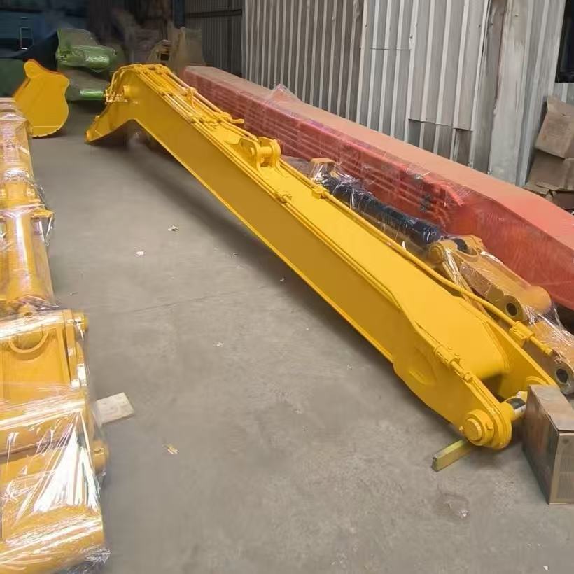 Pelle hydraulique SY135 de 12,8 m à bras long : haute efficacité et durabilité pour les projets de dragage et de construction